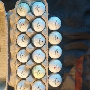 17 Callaway golf balls